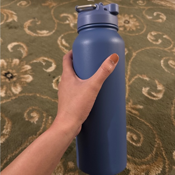 Bottle - Picture 2 of 6